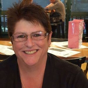 Meet your Posher, Janet